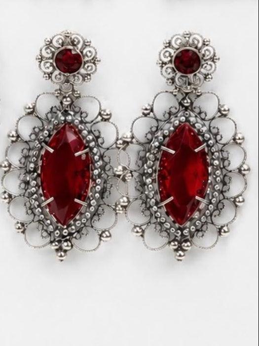 Aretes Filigrana con circonia roja y cristal