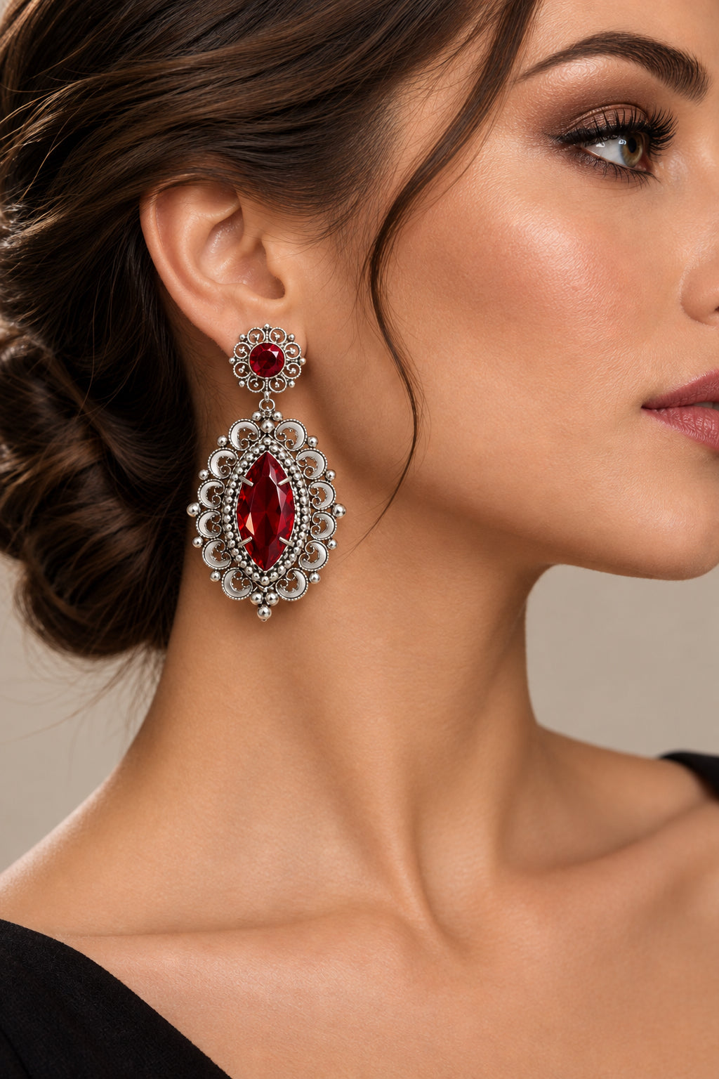 Aretes Filigrana con circonia roja y cristal