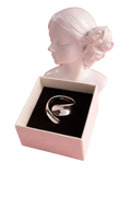 Anillo dos hojas cruzado liso
